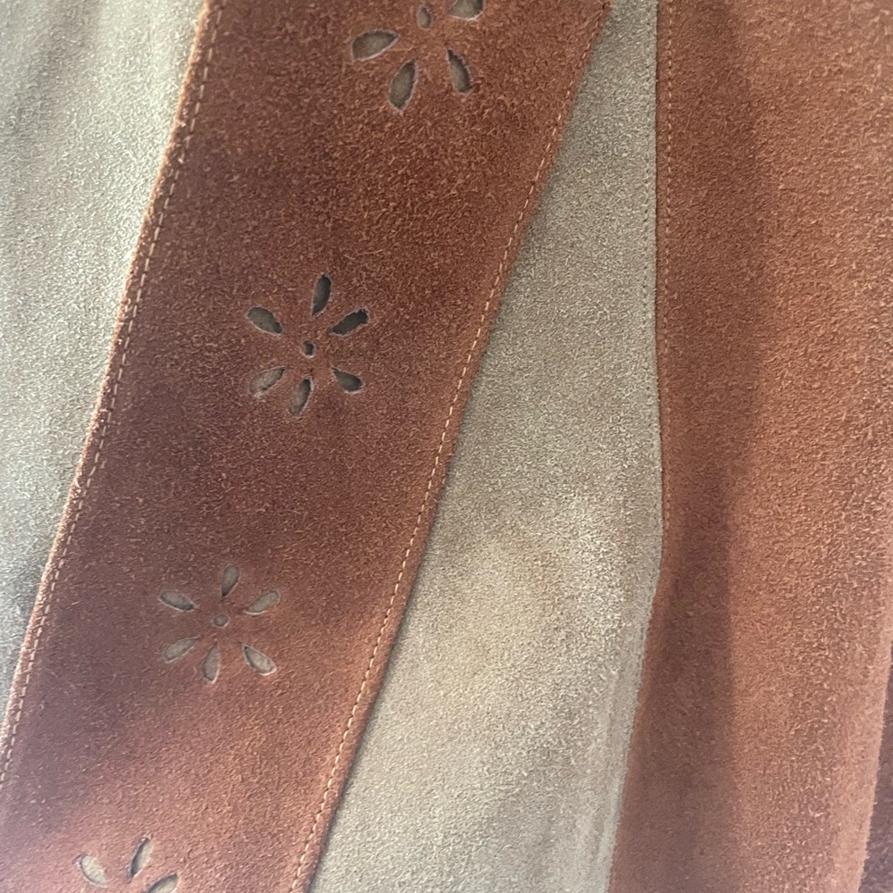 vintage 1960s two-tone brown suede leather fringe poncho by genuine leather - Picture 6 of 14